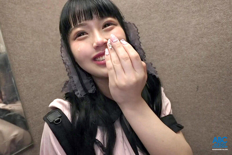 新人AV女優、デビューAVで泣いちゃうｗｗｗ